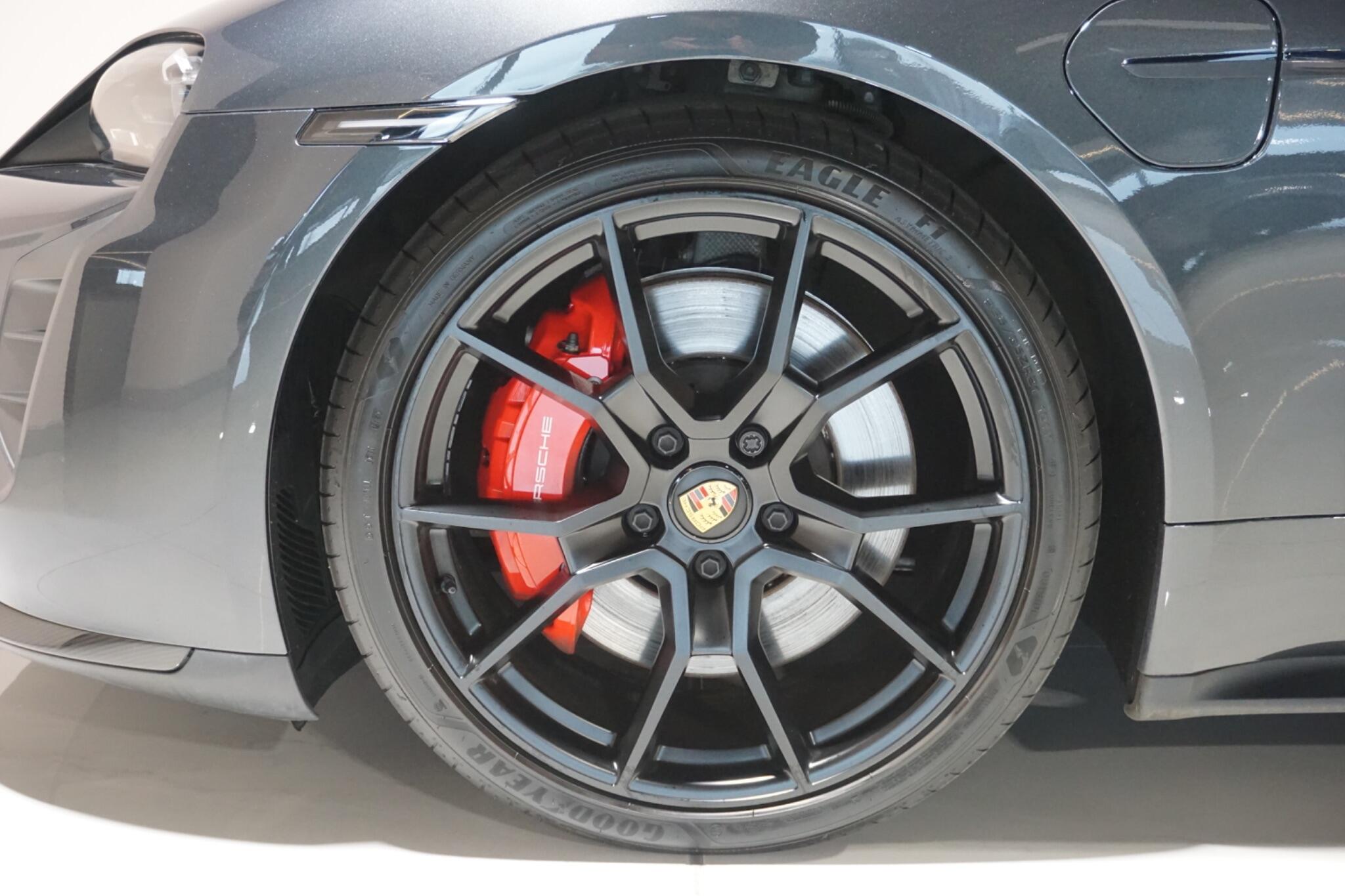 Porsche Taycan Performance Plus 93.4kWh GTS Sport Turismo 5dr Electric Auto 4WD (11kW Charger) (598 ps)